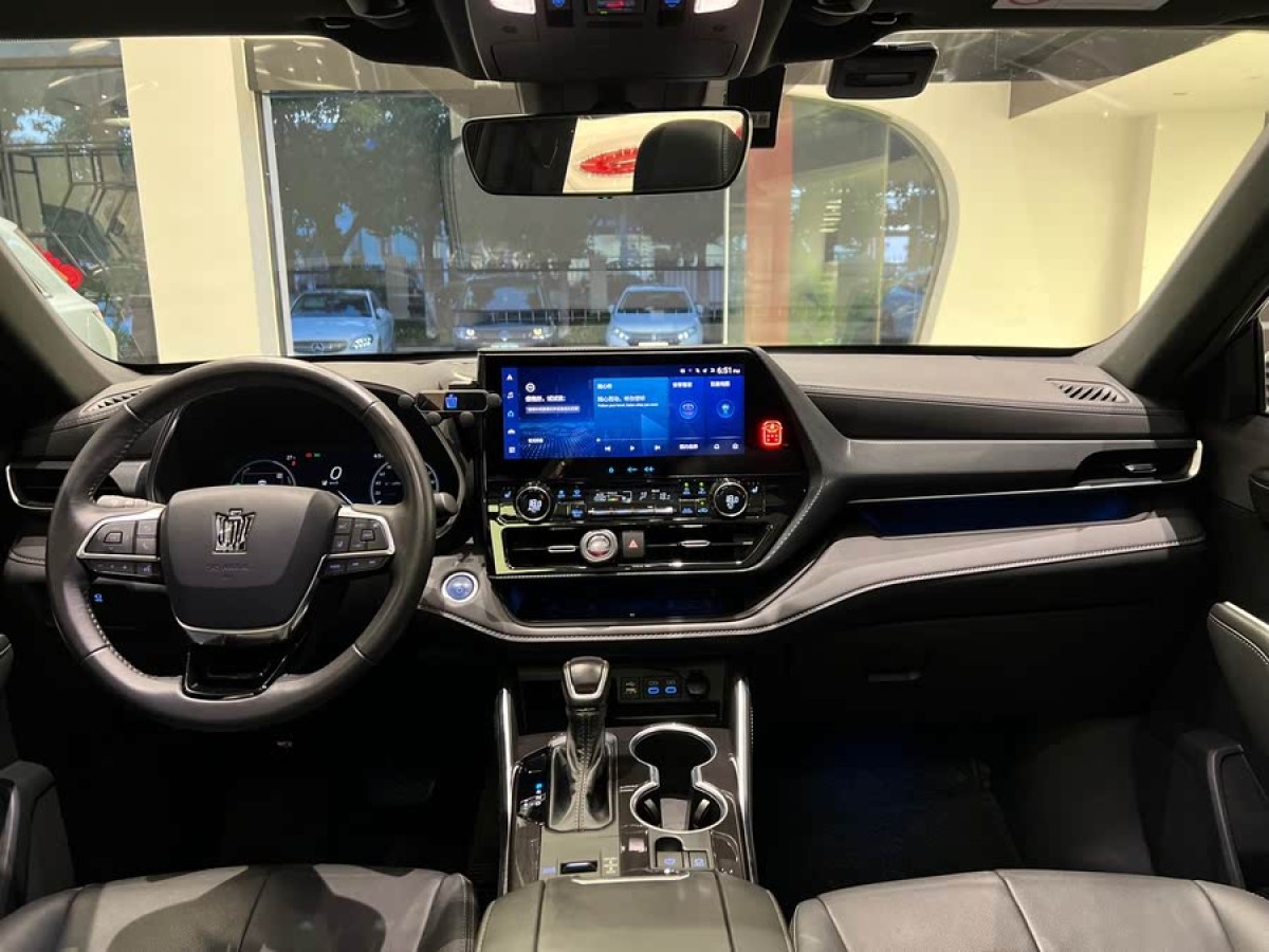 豐田 皇冠陸放  2022款 2.5L HEV四驅(qū)尊貴版圖片