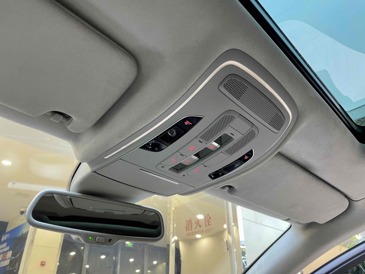 奧迪 奧迪A8  2014款 A8L 45 TFSI quattro專(zhuān)享型圖片