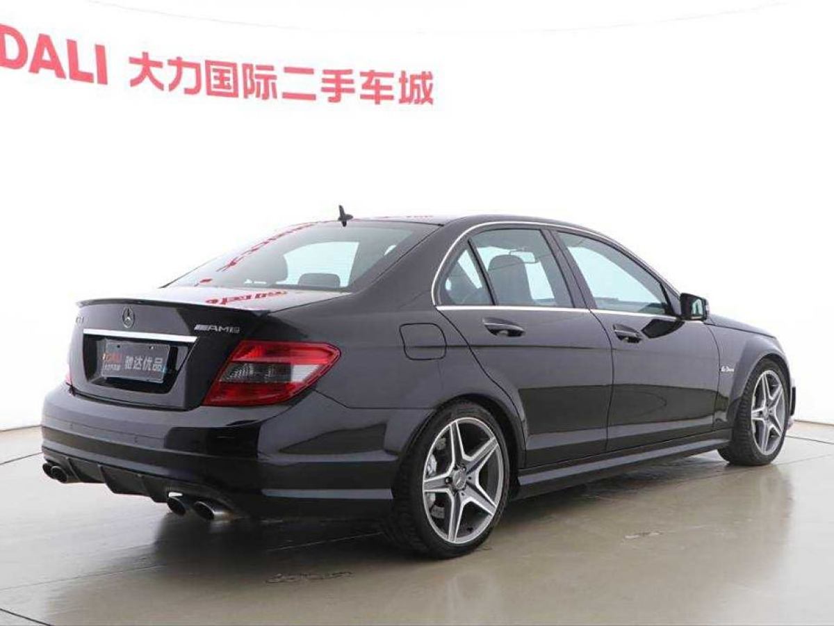 奔馳 奔馳C級(jí)AMG  2010款 AMG C 63 動(dòng)感型增強(qiáng)版圖片