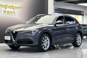 Stelvio 阿尔法·罗密欧 2.0T 200HP 豪华版