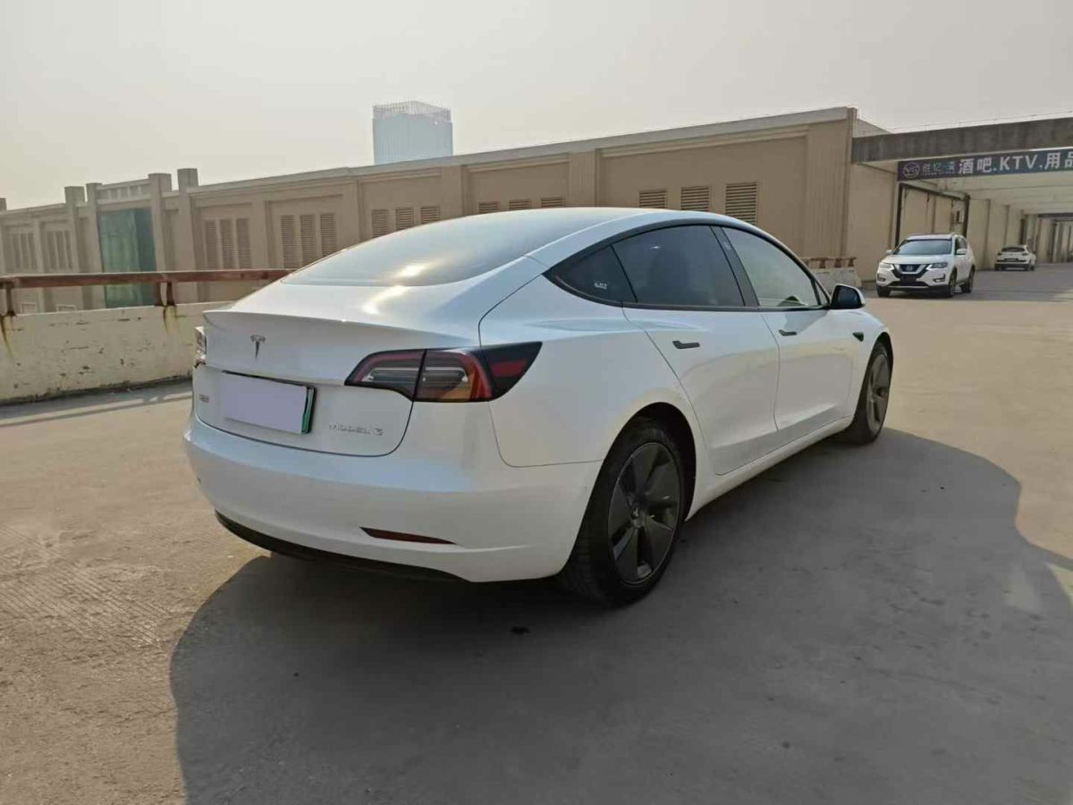 特斯拉 Model Y  2021款 標準續(xù)航后驅(qū)版圖片