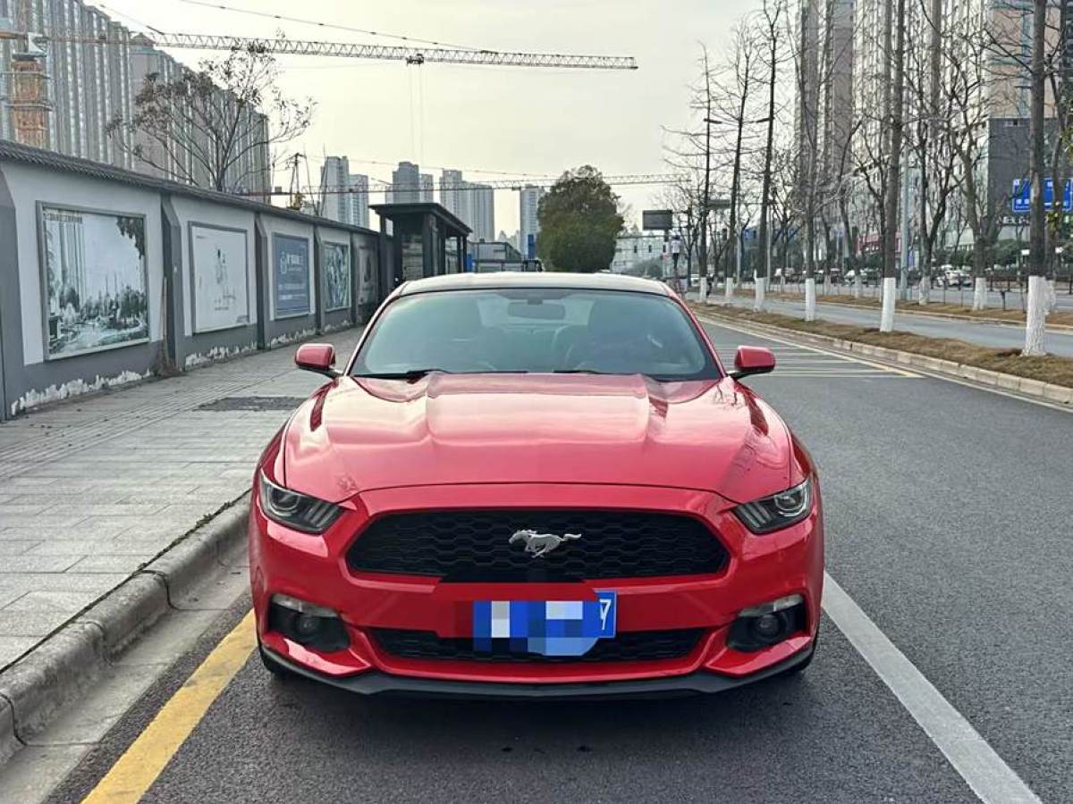 福特 Mustang  2016款 2.3T 運(yùn)動(dòng)版圖片