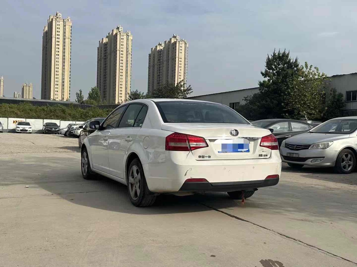 奔騰 B70  2014款 2.0L 自動豪華型圖片