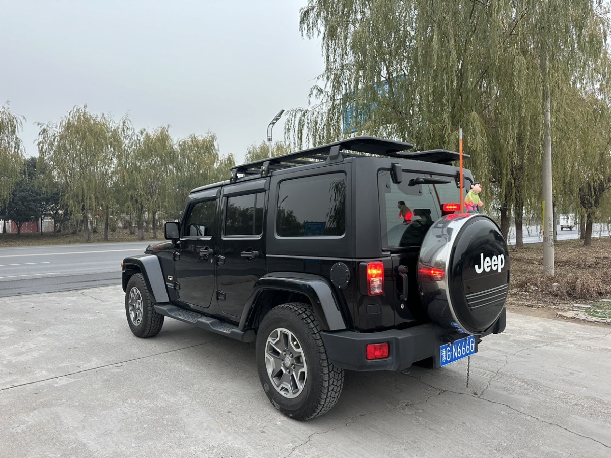 Jeep 牧馬人  2013款 3.6L Sahara 四門版圖片