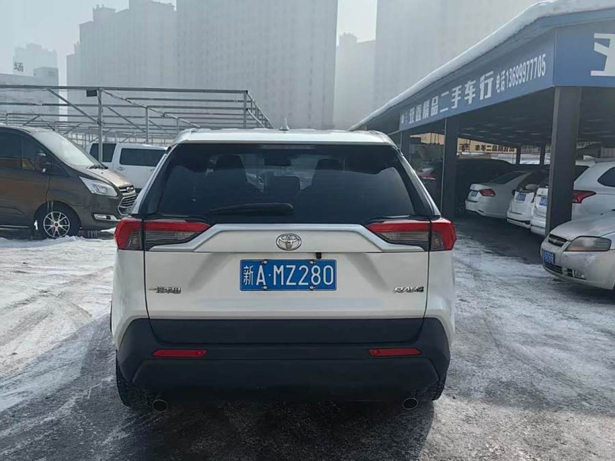 豐田 RAV4榮放  2022款 2.0L CVT兩驅(qū)都市版圖片