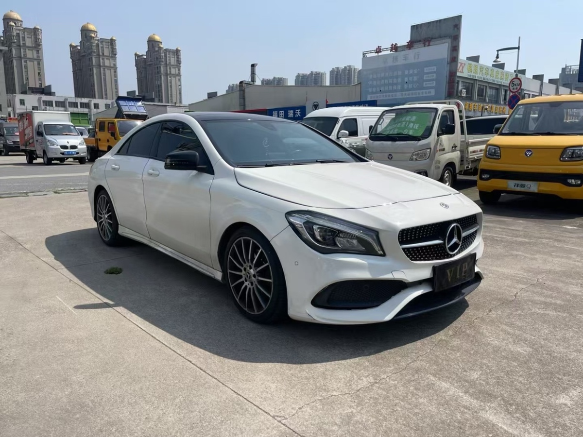 2018年2月奔馳 奔馳CLA級  2017款 CLA 260 4MATIC