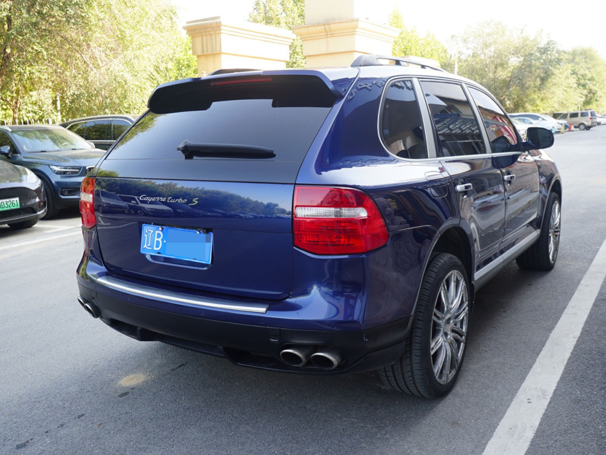 2009年4月保時(shí)捷 Cayenne  2011款 Cayenne S 4.8L