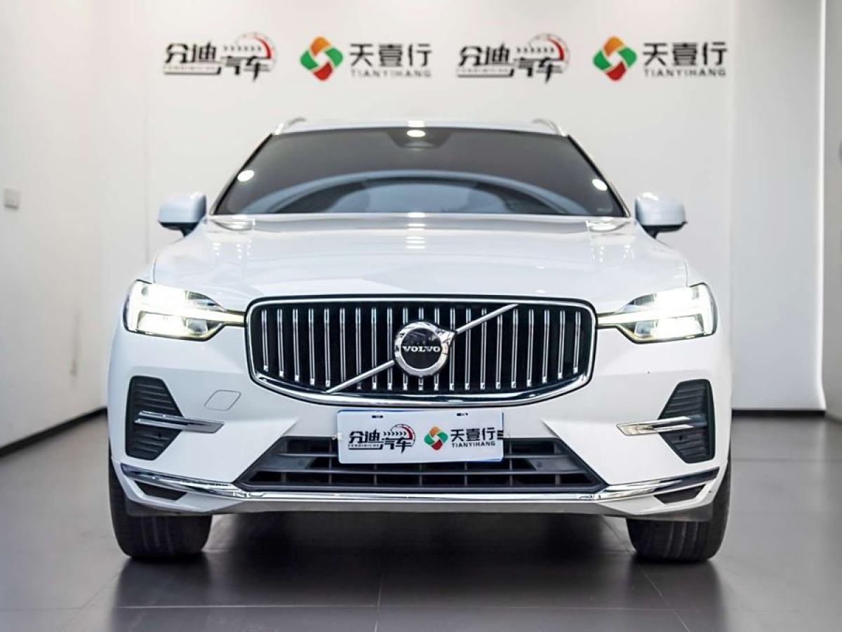 2022年7月沃爾沃 XC60  2022款 B5 四驅(qū)智逸豪華版