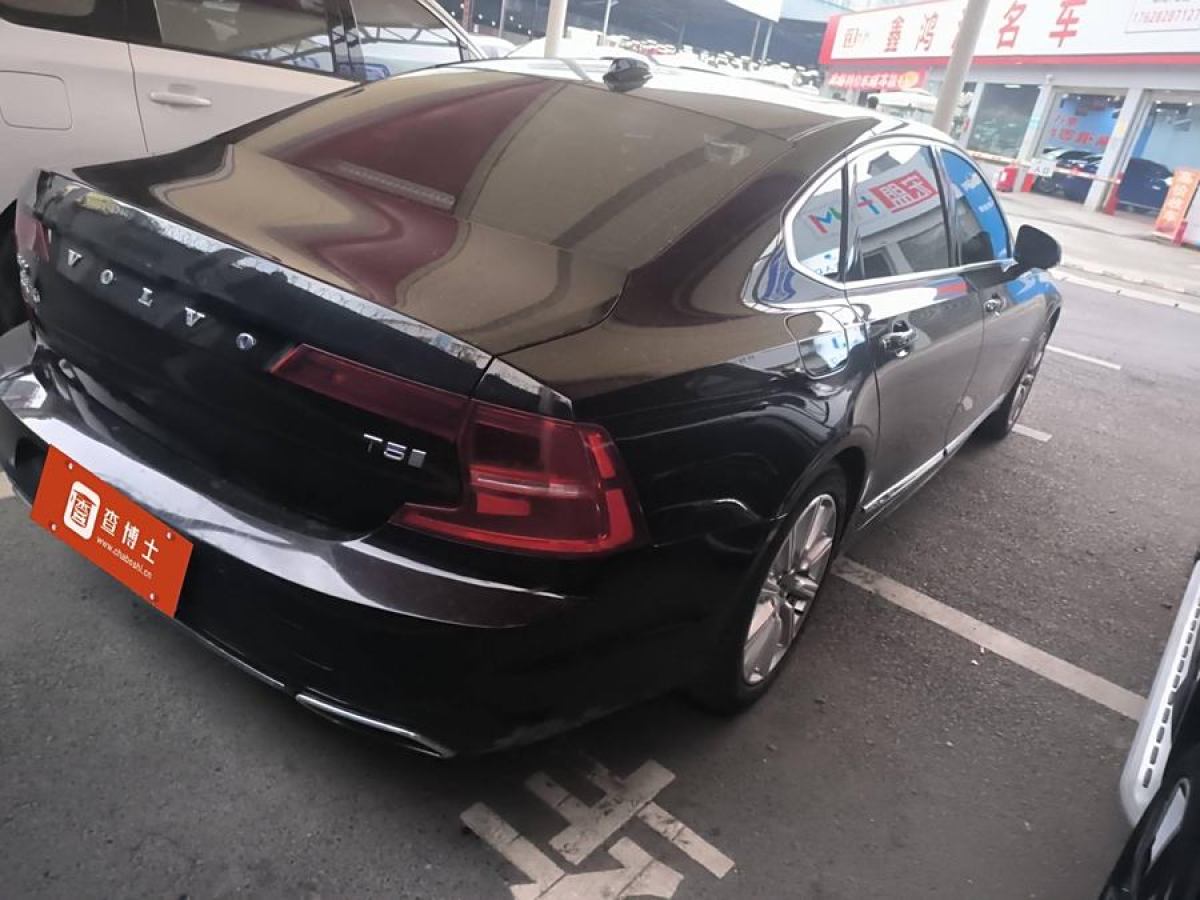 沃爾沃 S90  2020款 改款 T5 智遠(yuǎn)豪華版圖片