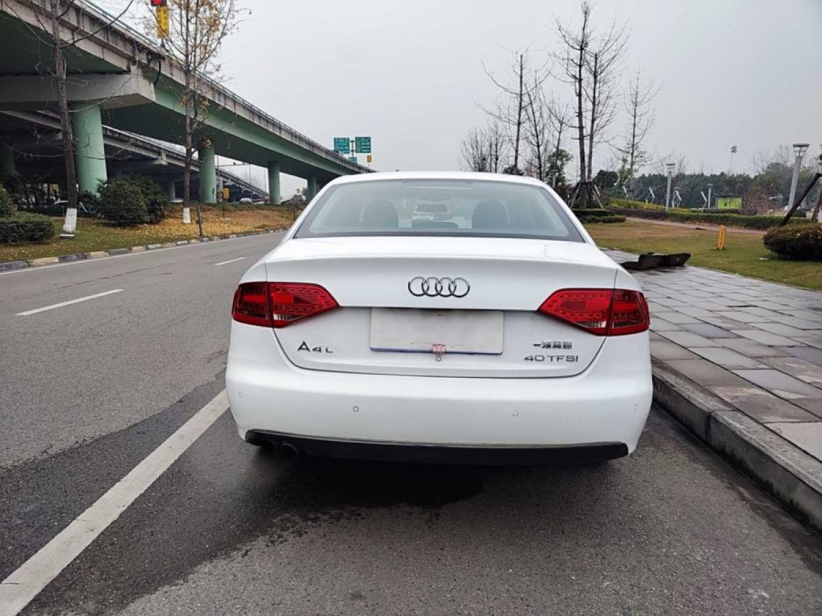 奧迪 奧迪A4L  2013款 35 TFSI 自動(dòng)舒適型圖片