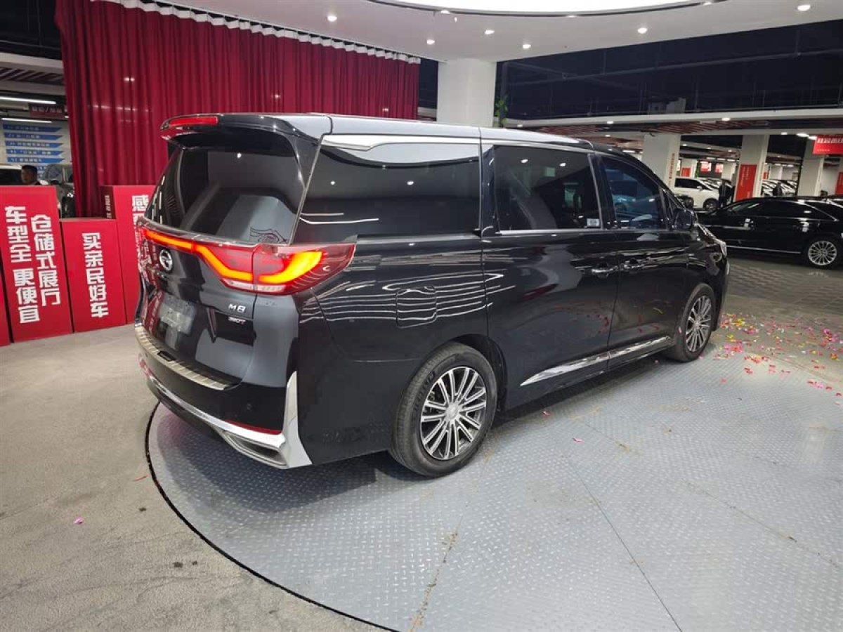 廣汽傳祺 M8  2021款 領秀系列 390T 至尊版圖片