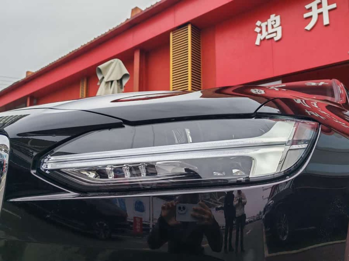 沃爾沃 S90  2023款 B5 智逸豪華版圖片