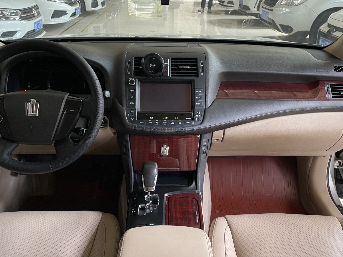 丰田 皇冠  2011款 2.5L Royal 真皮天窗特别版图片