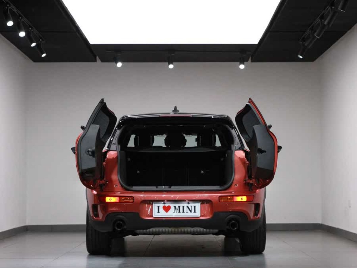 MINI CLUBMAN  2023款 改款 2.0T COOPER S 鑒賞家圖片