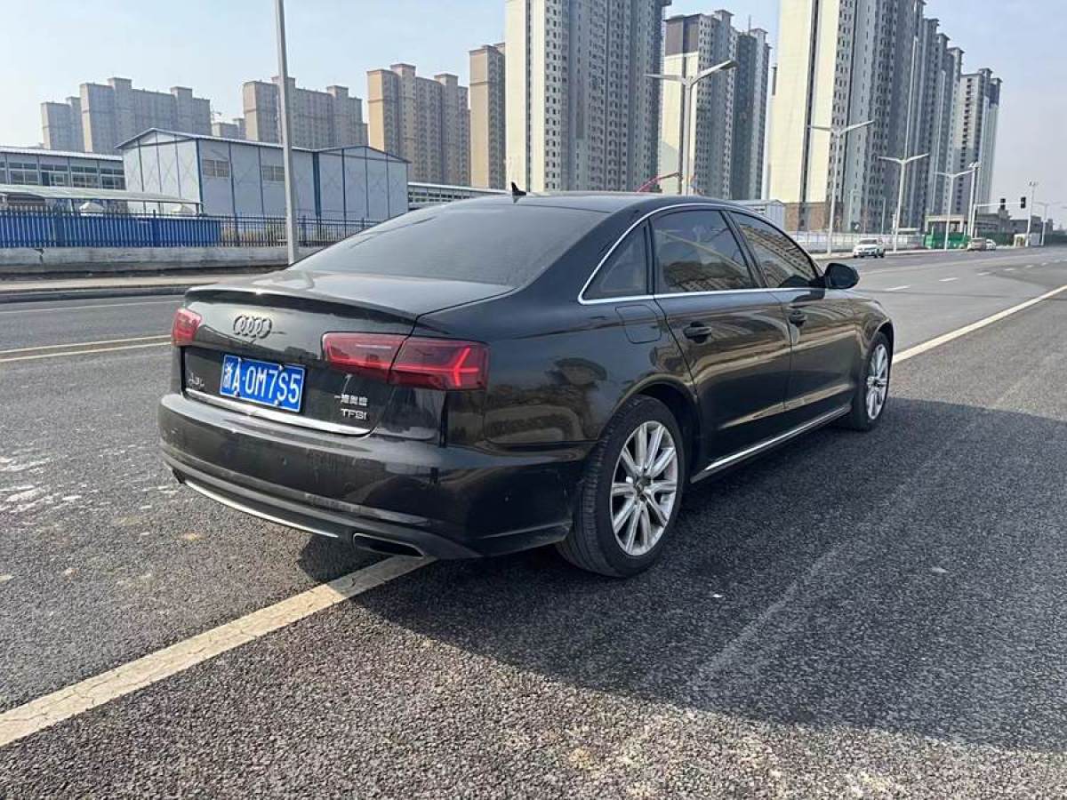 奧迪 奧迪A4L  2018款 30周年年型 30 TFSI 進(jìn)取型圖片