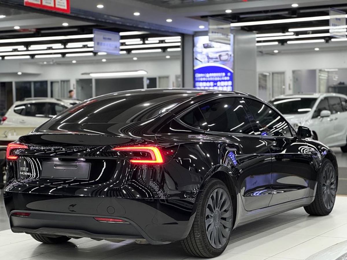 特斯拉 Model Y  2023款 后輪驅(qū)動(dòng)版圖片