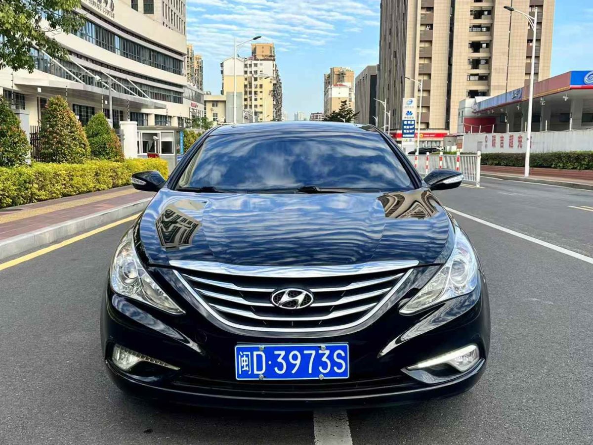 現(xiàn)代 朗動(dòng)  2013款 1.6L 自動(dòng)領(lǐng)先型圖片