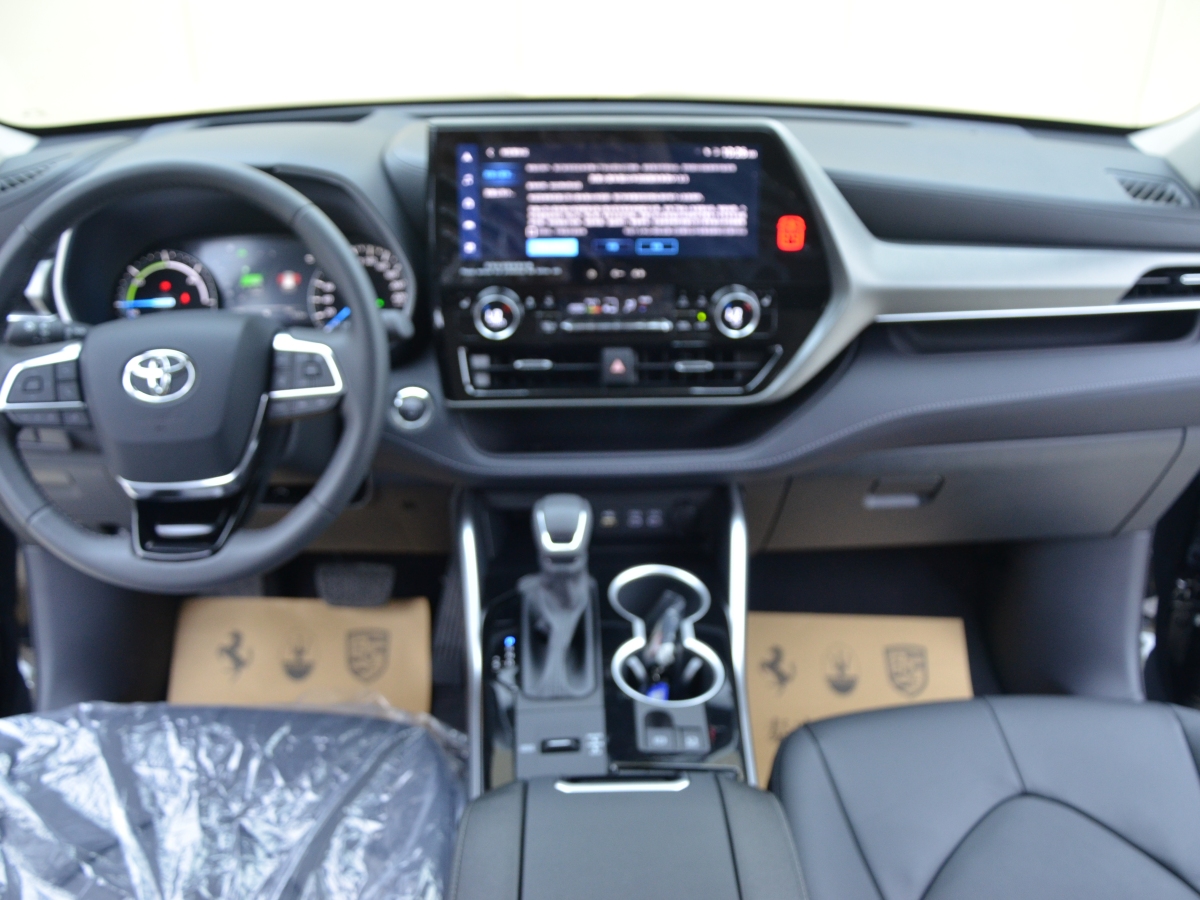 丰田 汉兰达  2023款 2.5L智能电混双擎四驱尊贵版 7座图片