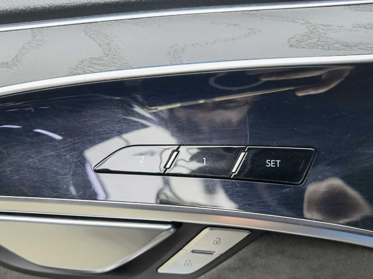 2021年3月奧迪 奧迪A8  2021款 A8L 50 TFSI quattro 舒適型