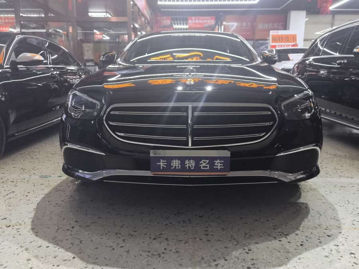 奔馳 奔馳E級  2022款 改款二 E 300 L 時尚型圖片