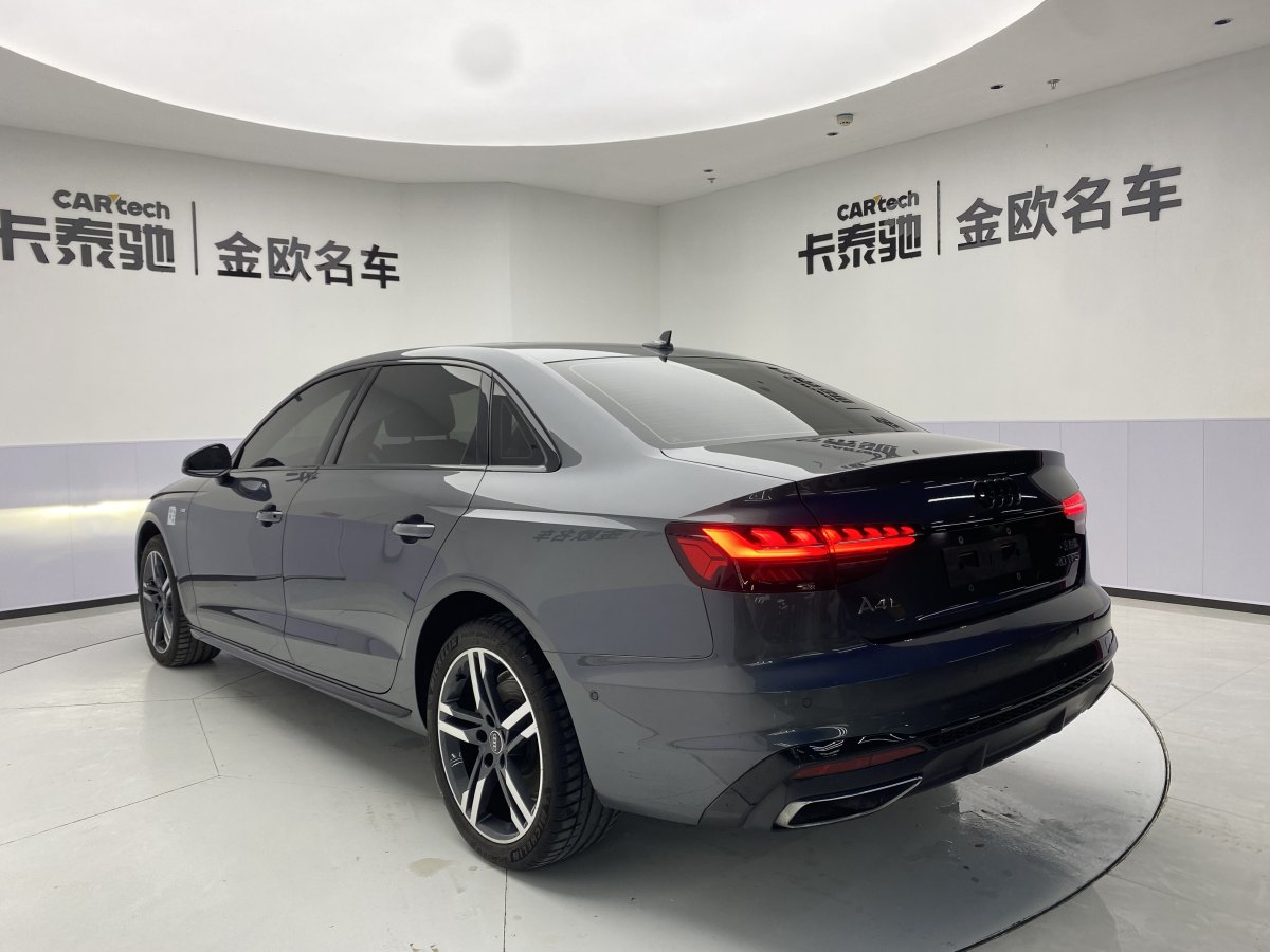 奧迪 奧迪A4L  2022款 40 TFSI 豪華動感型圖片