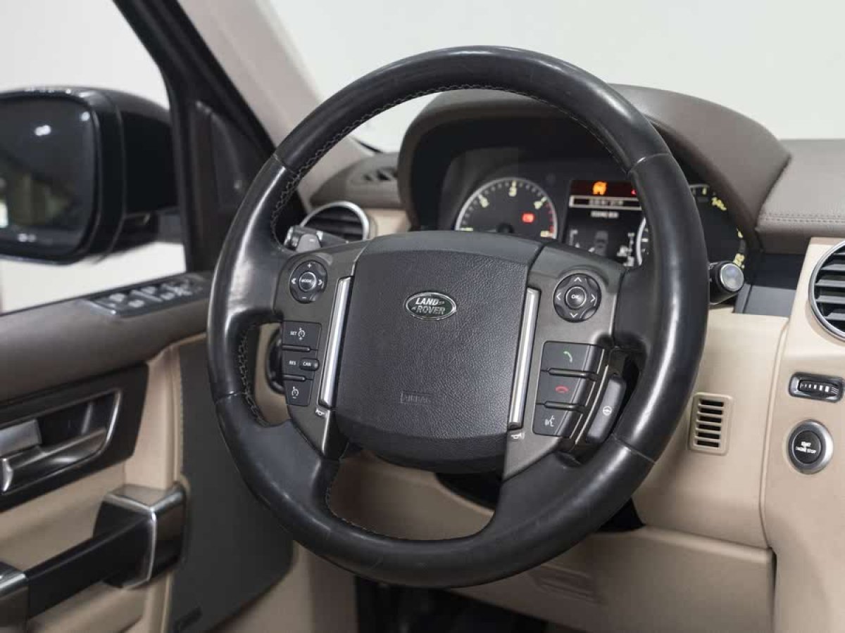 路虎 發(fā)現(xiàn)  2015款 3.0 SDV6 HSE 柴油版圖片