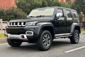 BJ40 北京 2.0T 自動兩驅(qū)城市獵人版?zhèn)b客型