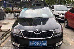 昕動 斯柯達 1.6L 手動樂享版