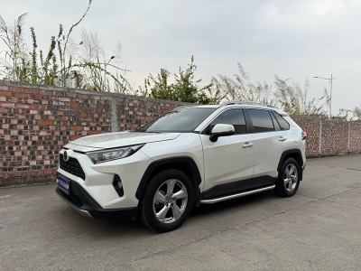 2021年4月 豐田 RAV4榮放 2.0L CVT兩驅(qū)風(fēng)尚版圖片