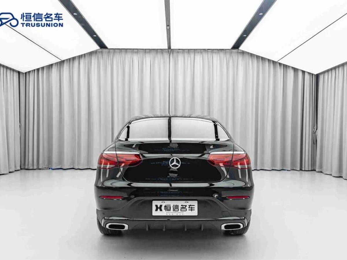 奔馳 奔馳GLC  2021款 GLC 260 4MATIC 轎跑SUV圖片