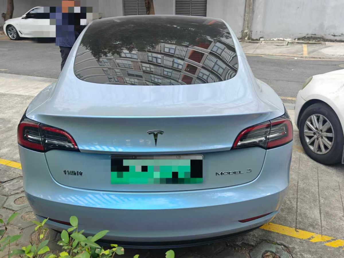 特斯拉 Model S  2023款 三電機(jī)全輪驅(qū)動(dòng) Plaid版圖片