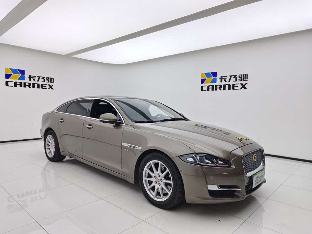 捷豹 XJ  2015款 XJL 3.0 SC 兩驅(qū)全景商務(wù)版圖片