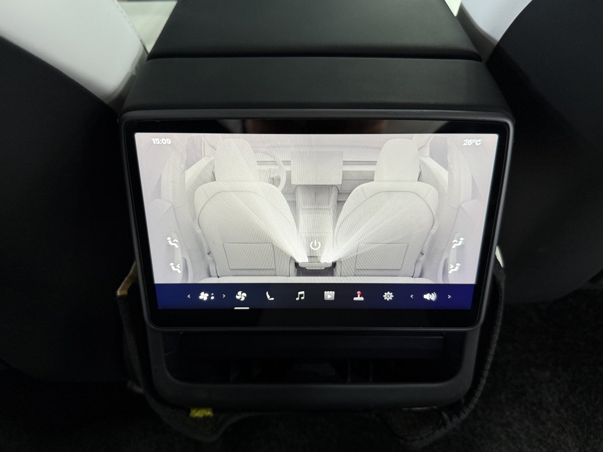 2024年4月特斯拉 Model 3  2023款 煥新版 后輪驅(qū)動(dòng)