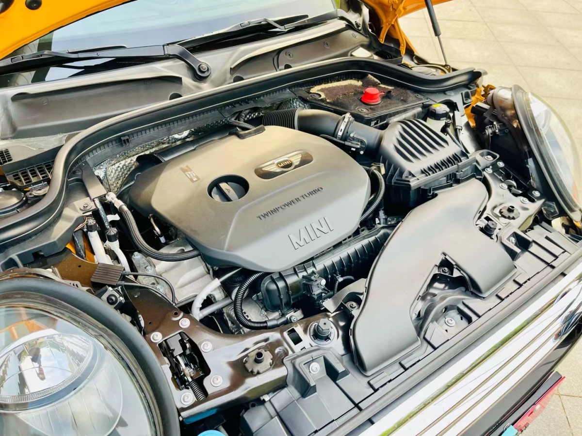 MINI MINI  2015款 1.5T COOPER Fun 五門版圖片