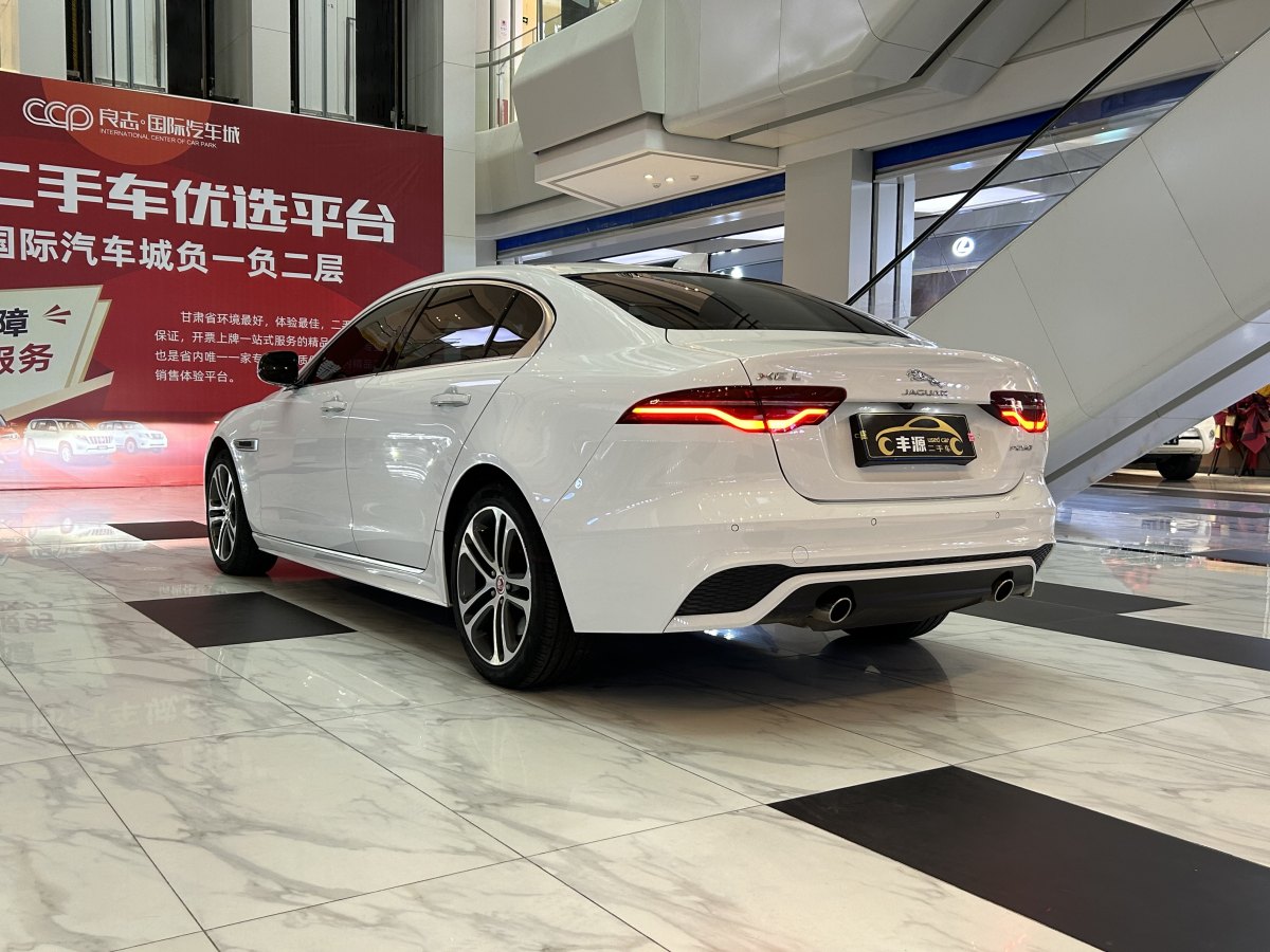 捷豹 XEL  2021款 2.0T 250PS R-DYNAMIC S進(jìn)取運(yùn)動(dòng)版圖片