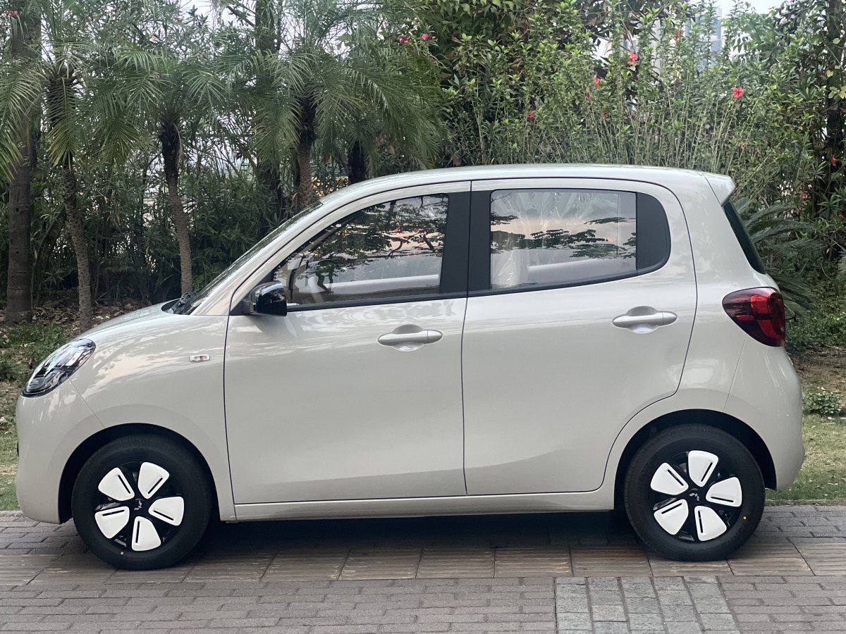 五菱 宏光MINIEV  2025款 四門版 進階款圖片