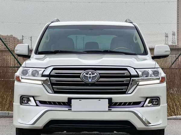 丰田 兰德酷路泽  2018款 5.7L VX-R 12气 底升(中东版)