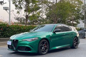 Giulia 阿爾法·羅密歐 2.9T V6 520HP 四葉草版