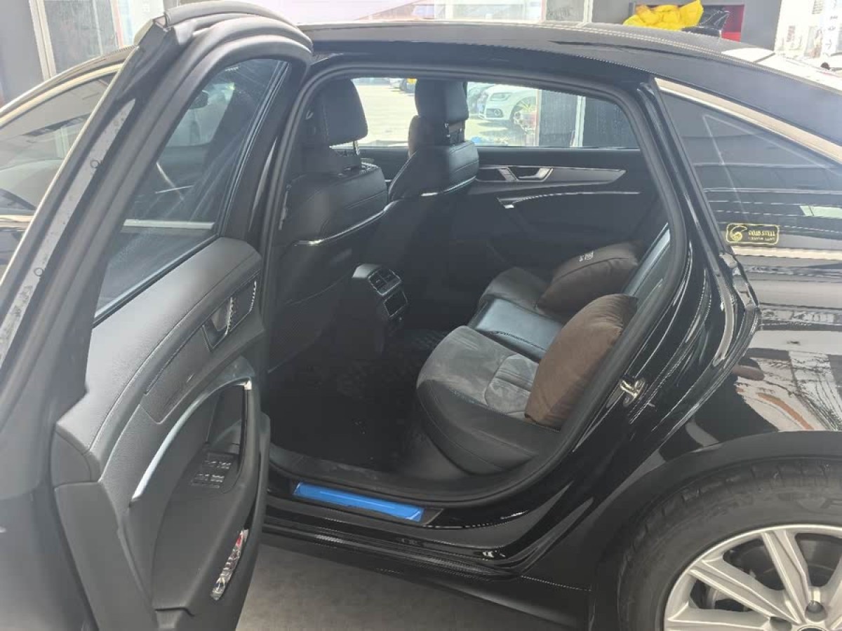 奧迪 奧迪A6L  2024款 45 TFSI quattro 臻選動感型圖片