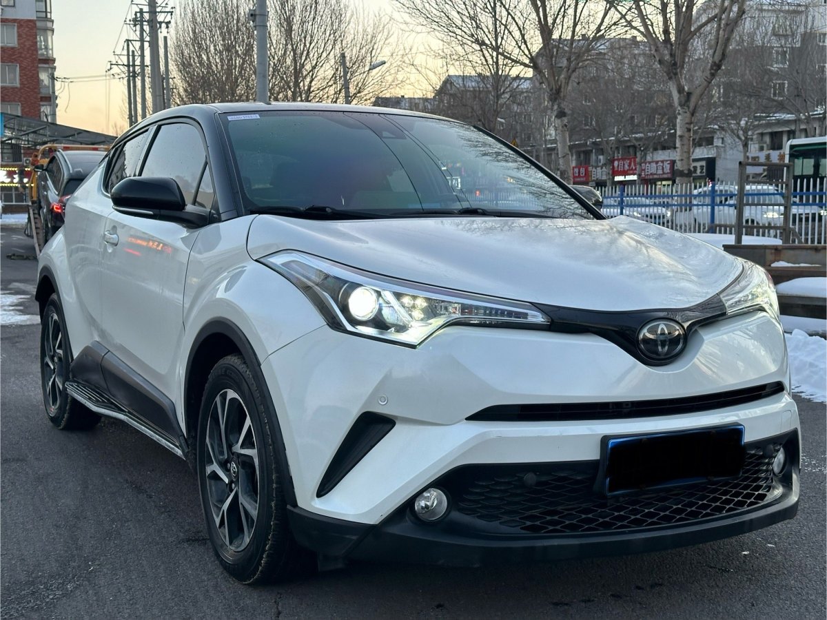 豐田 C-HR  2018款 2.0L 豪華版 國(guó)V圖片