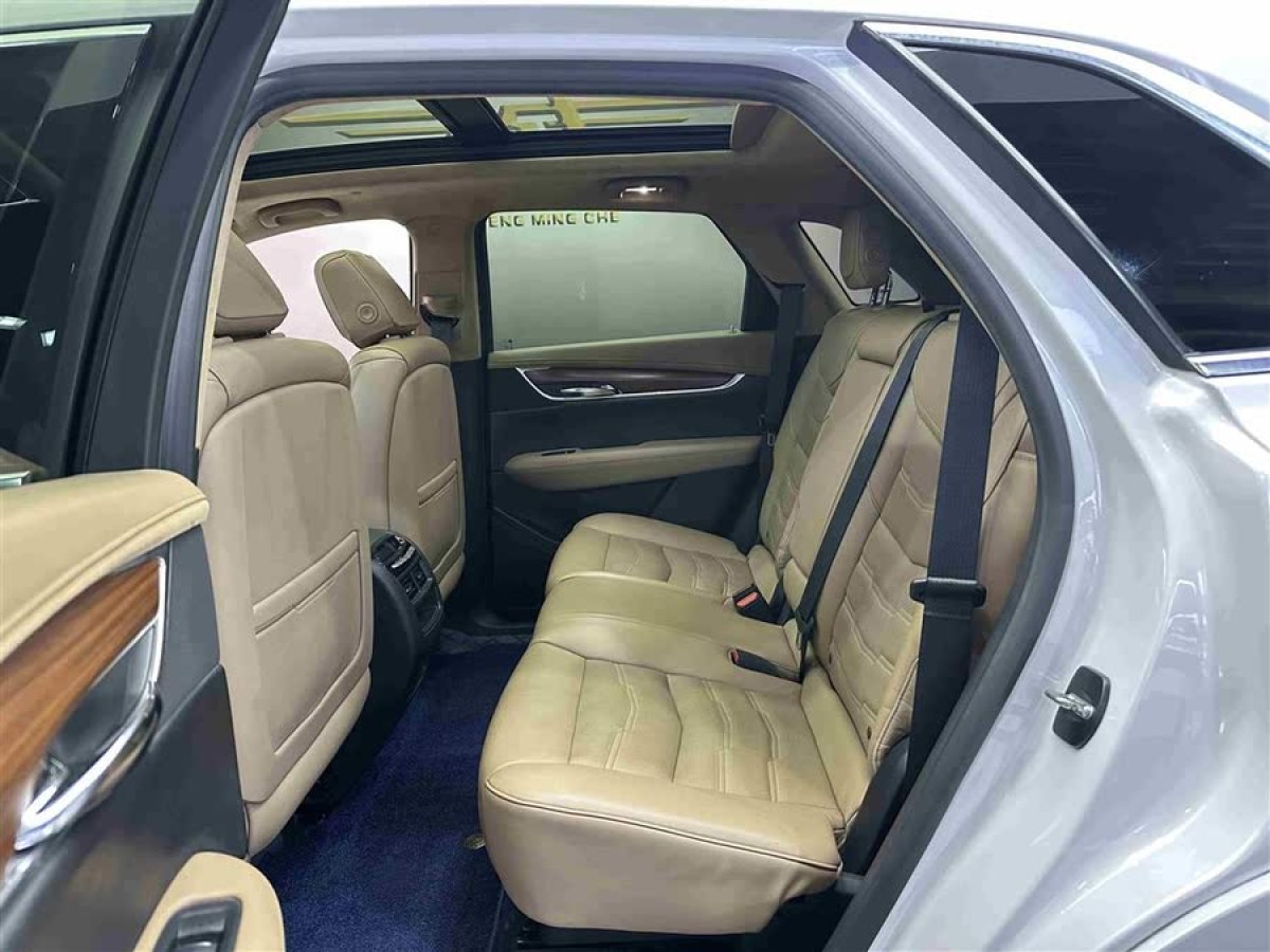 凱迪拉克 XT5  2016款 28T 四驅鉑金版圖片