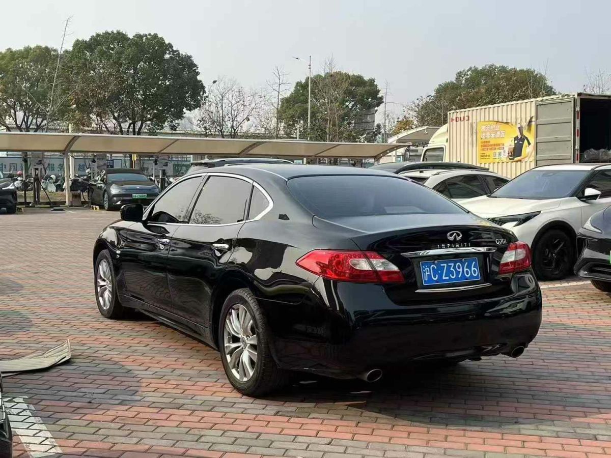 英菲尼迪 Q70  2015款 Q70L 2.5L 奢華版圖片