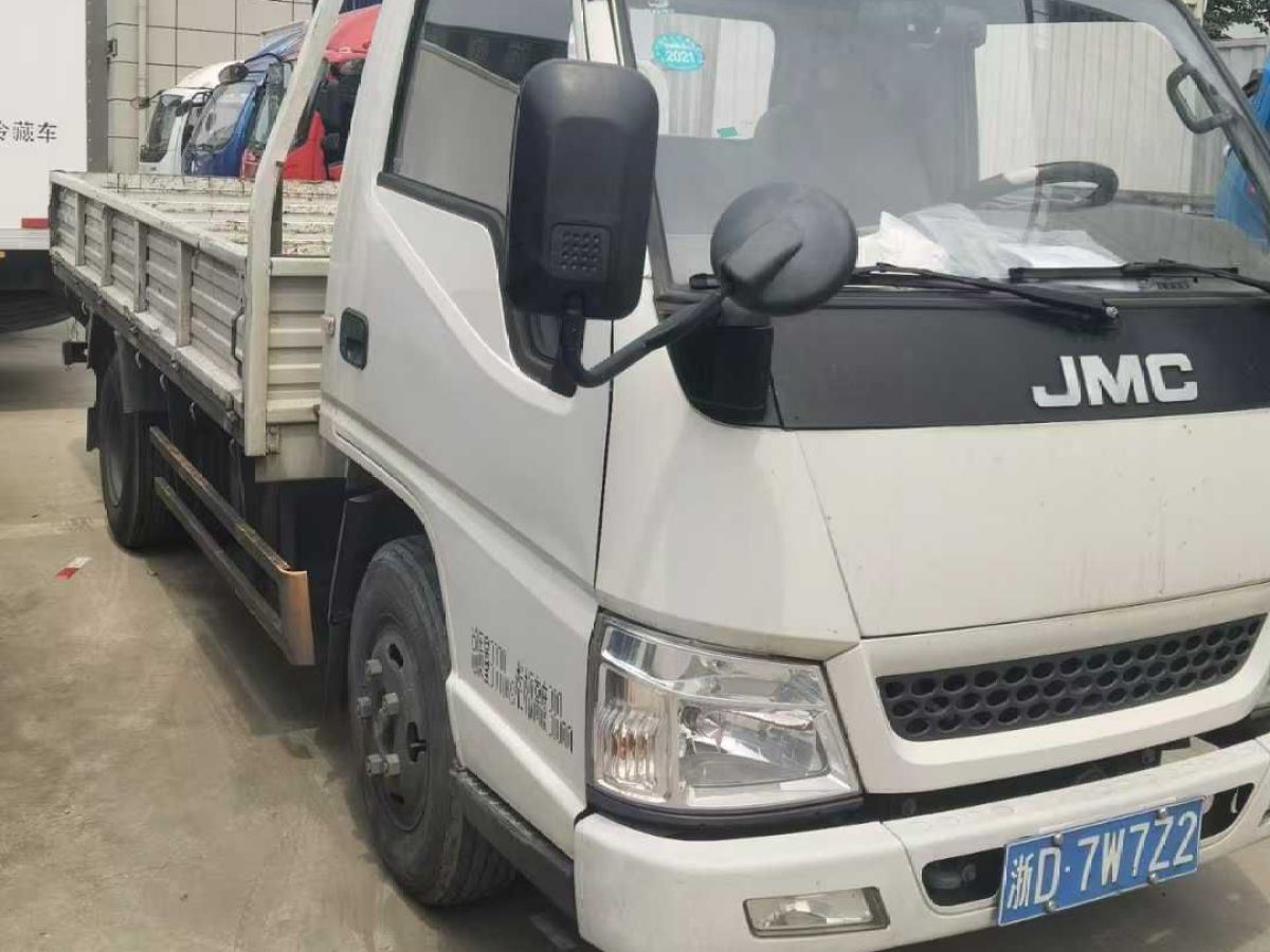 江鈴 寶典  2020款 1.8T汽油兩驅(qū)尊享版標(biāo)軸JX4G18A6L圖片