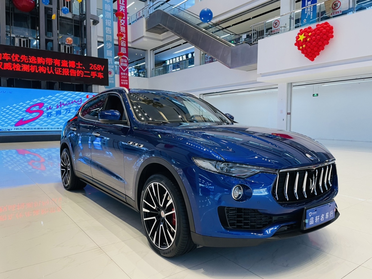 瑪莎拉蒂 Levante  2019款  3.0T 350Hp 標(biāo)準(zhǔn)版圖片