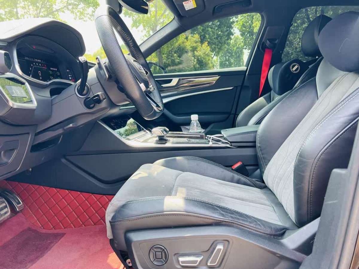 奧迪 奧迪A6L  2022款 45 TFSI quattro 臻選動感型圖片