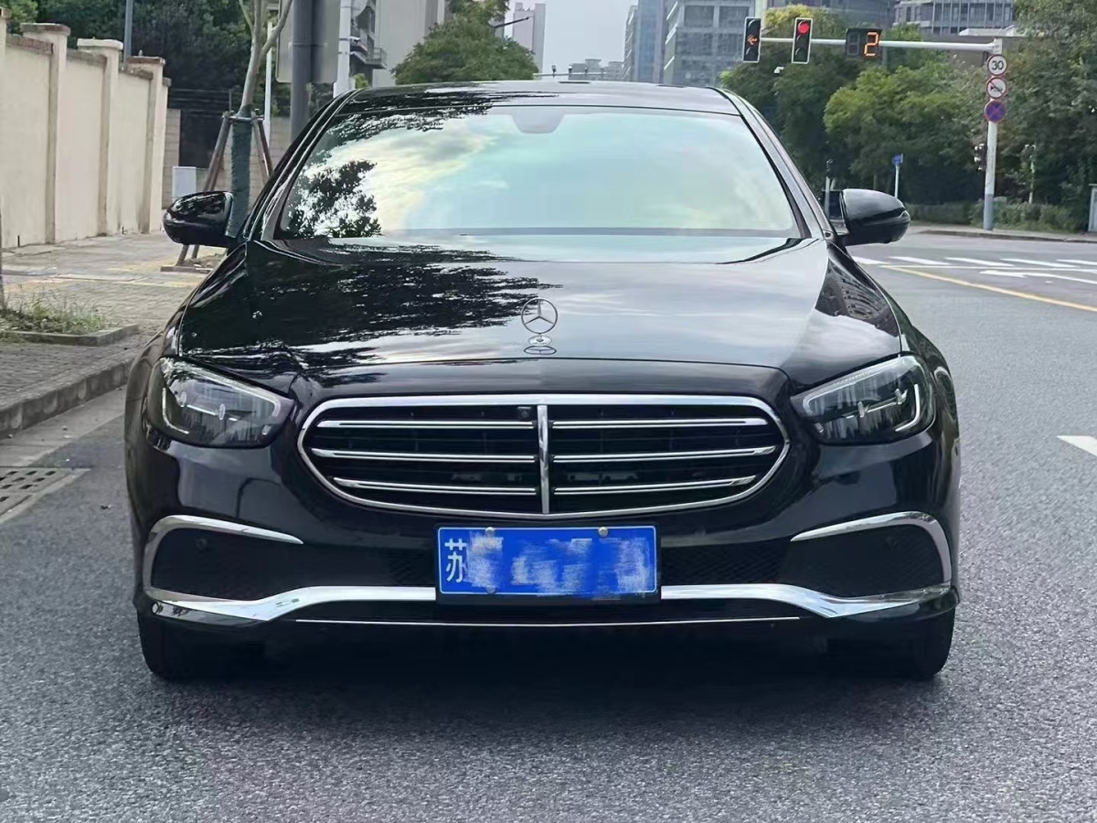 奔馳 奔馳E級(jí)  2022款 改款二 E 300 L 時(shí)尚型圖片