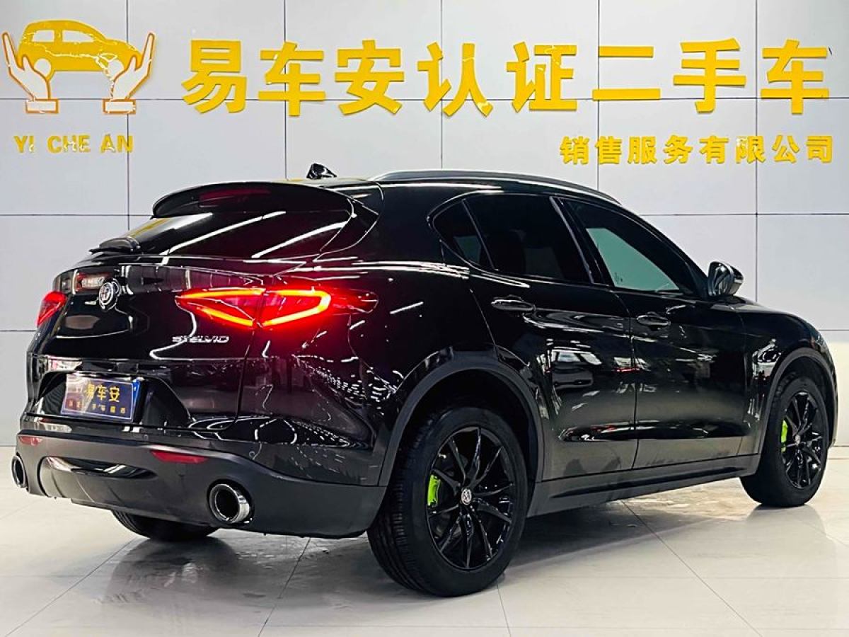 阿爾法·羅密歐 Stelvio  2017款 2.0T 200HP 豪華版圖片