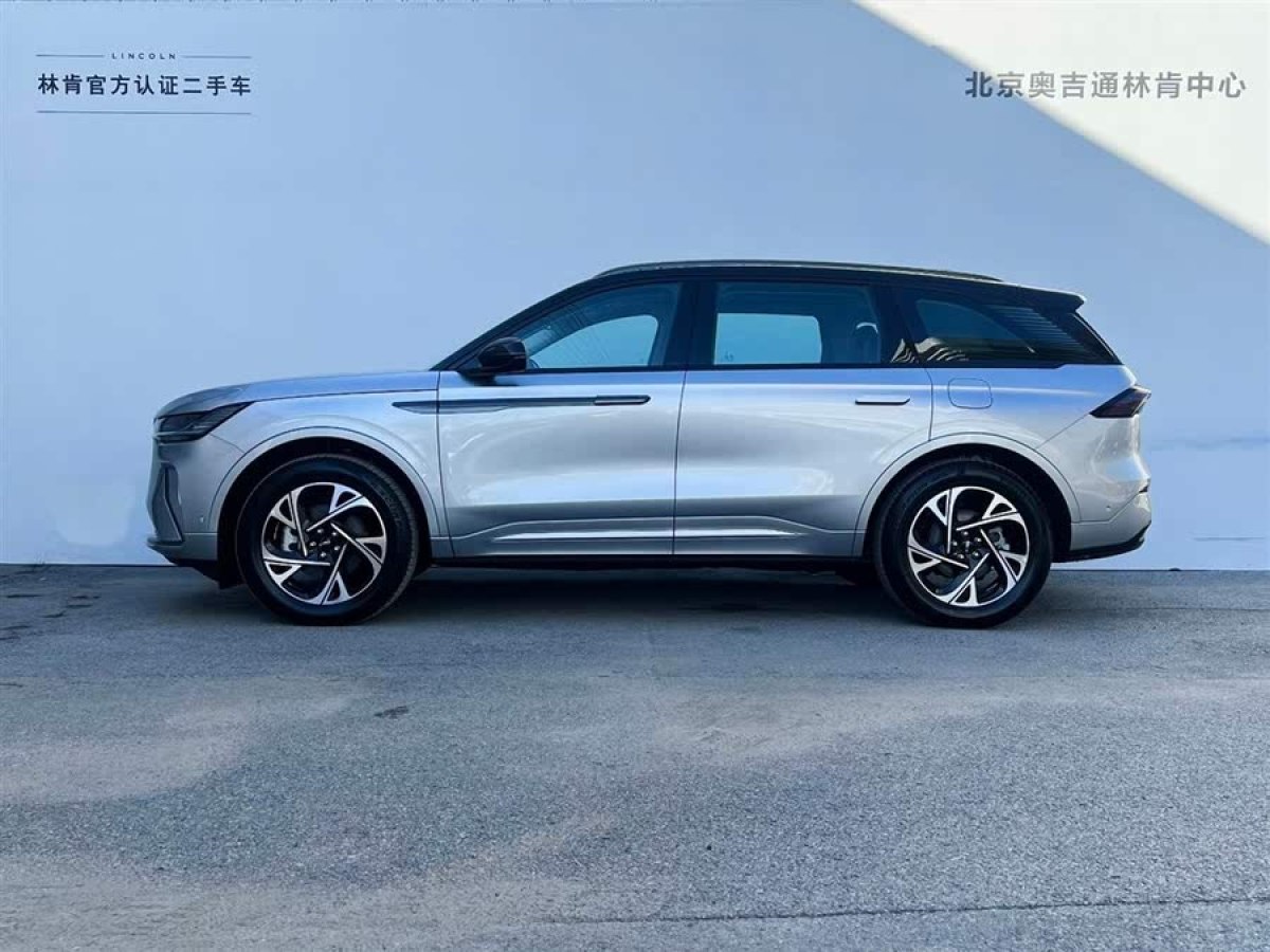 林肯 航海家  2023款 2.0T 四驅(qū)尊逸混動(dòng)版圖片