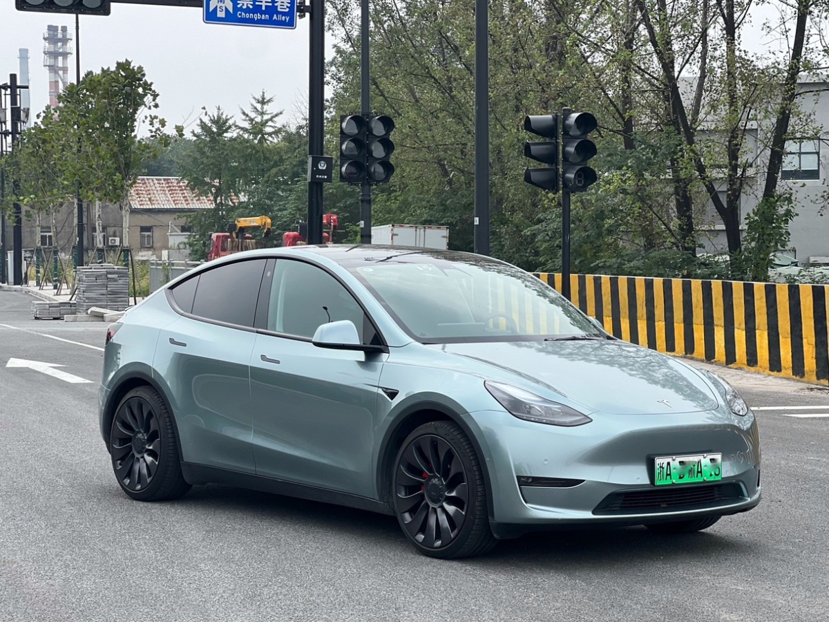 2022年09月特斯拉 Model Y  2022款 Performance高性能全輪驅(qū)動版