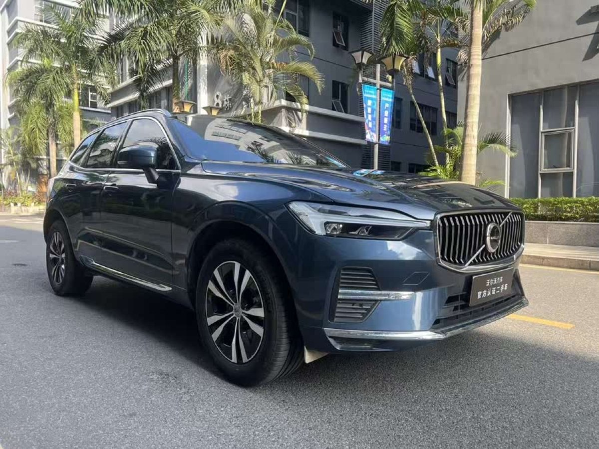 沃爾沃 XC60  2024款 B5 四驅(qū)智逸豪華版圖片